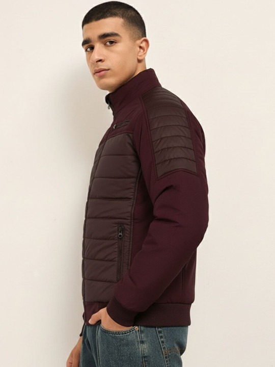 Men Colourblocked Lightweight Puffer Jacket - color Burgundy2
