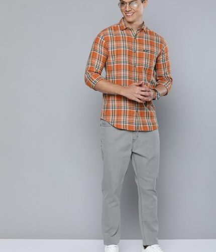 Men Slim Fit Checkered Full Sleeves Cutaway Collar Casual Shirt