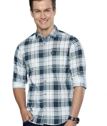 Men Slim Fit Checkered Full Sleeves Cutaway Collar Casual Shirt - Colour white..